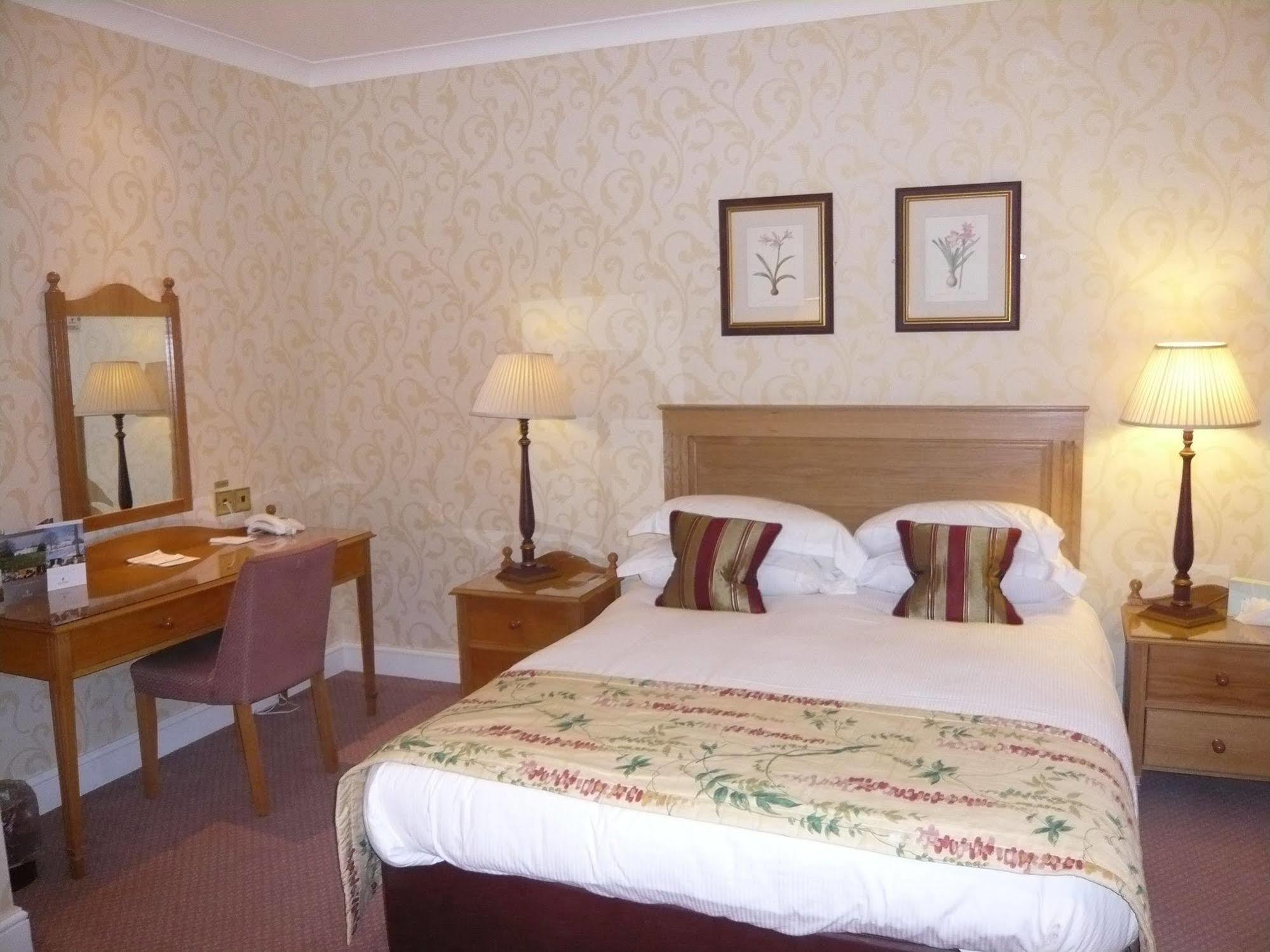 West Park 4* Barnet